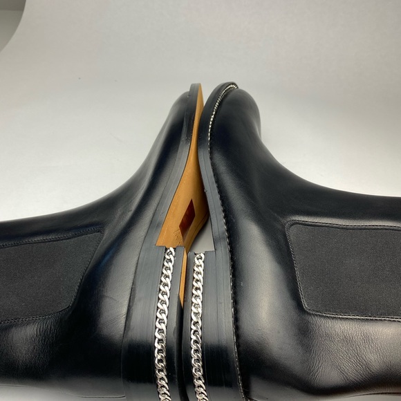 Givenchy Chain Trim Chelsea Boots - Picture 6 of 13